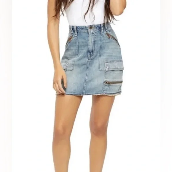 Free People Women's Icon Wash Cotton Avenue Utility Denim Mini Skirt  Sz 26 - Picture 2 of 6